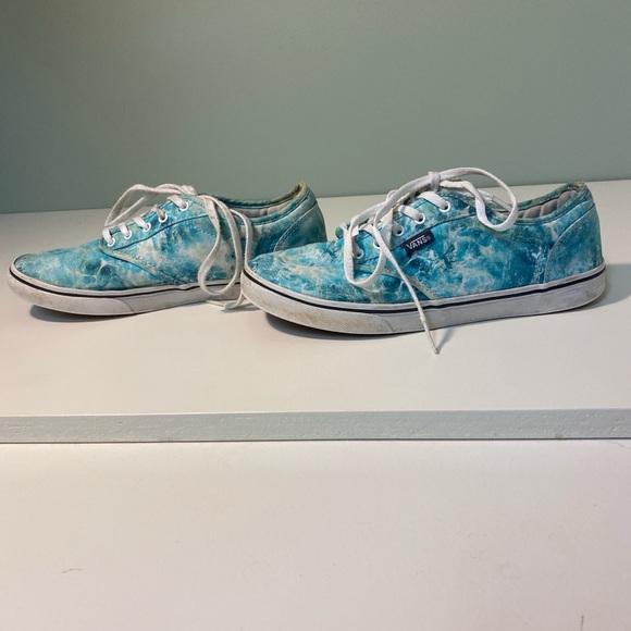 Water Print Vans - Picture 2 of 6